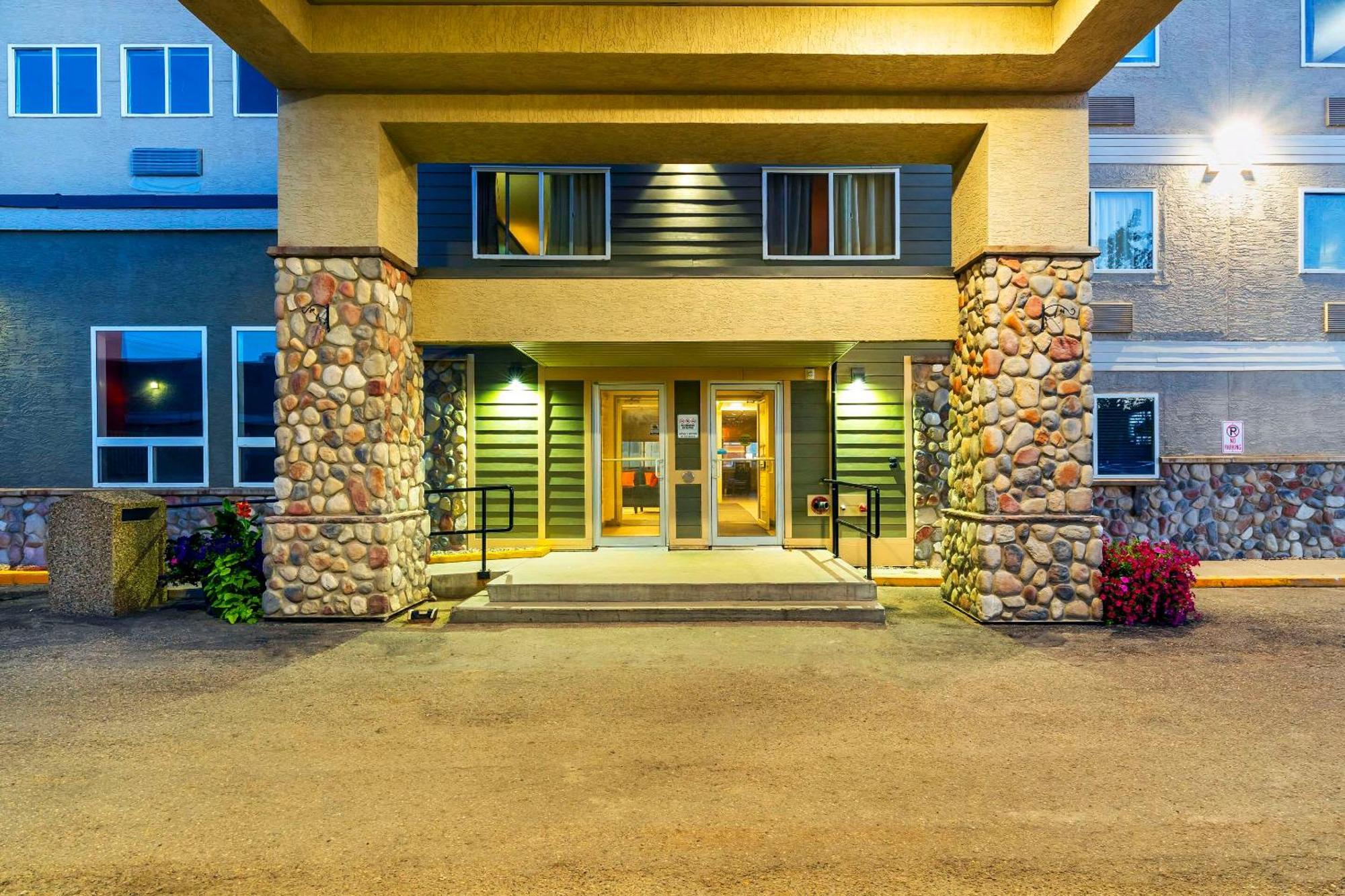 Comfort Inn & Suites Yorkton Exterior foto