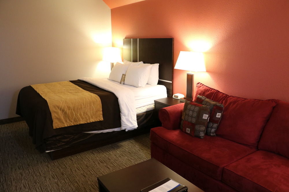 Comfort Inn & Suites Yorkton Exterior foto